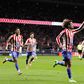 Antoine Griezmann, avançado do Atlético Madrid, celebra golo frente ao Levante