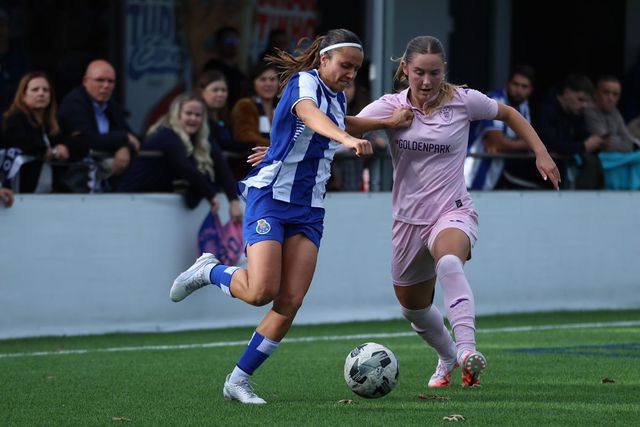 Equipa feminina derrotada - FOTO: FC Porto