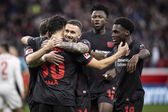 Bayer Leverkusen a celebrar um dos seis golos marcados ao Heidenheim