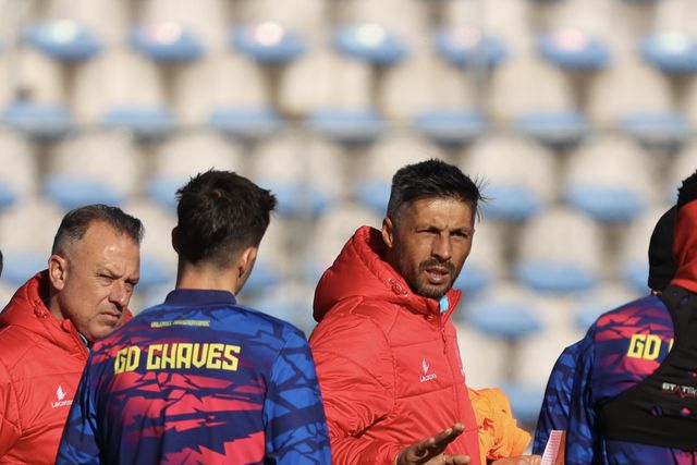 Chaves: Moreno com duas dúvidas para a deslocação ao Estoril