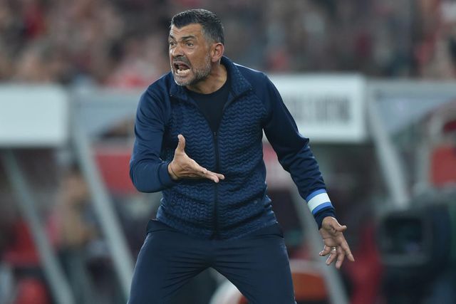 «Ter contrato com o FC Porto não basta, é preciso jogar à FC Porto»