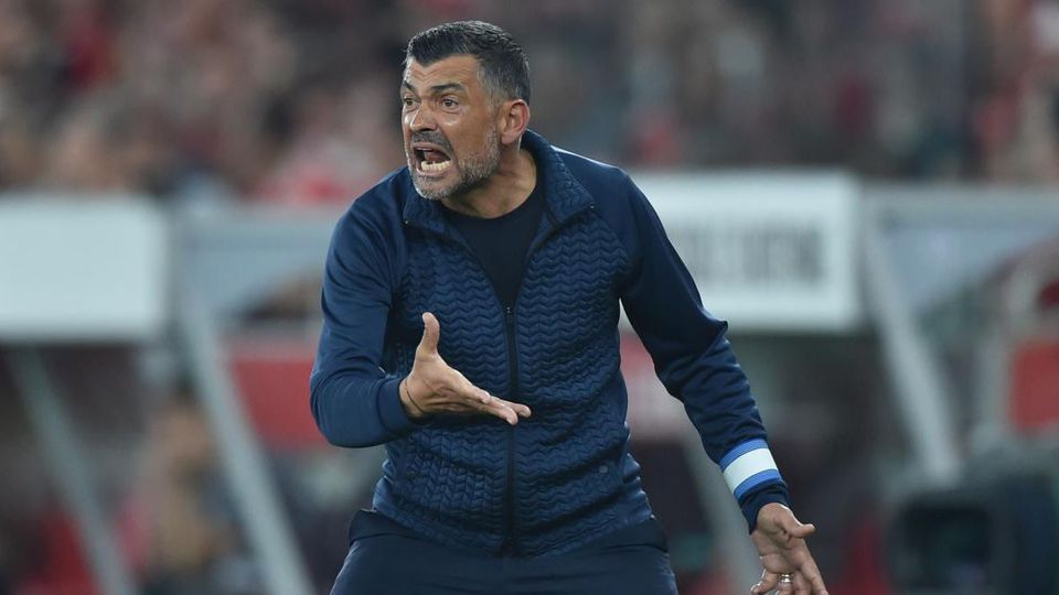 «Ter contrato com o FC Porto não basta. É preciso jogar à FC Porto»