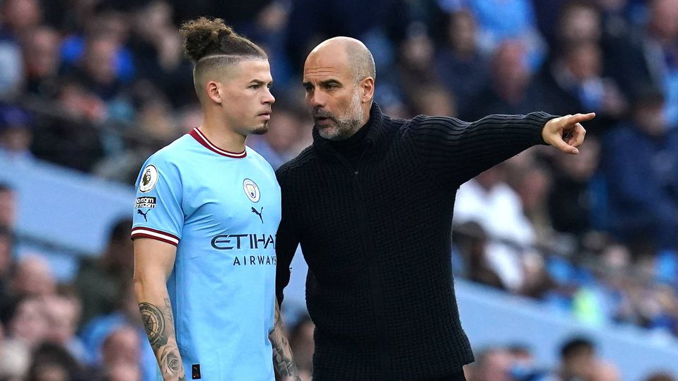 Guardiola pede desculpa a Kalvin Phillips por críticas ao peso