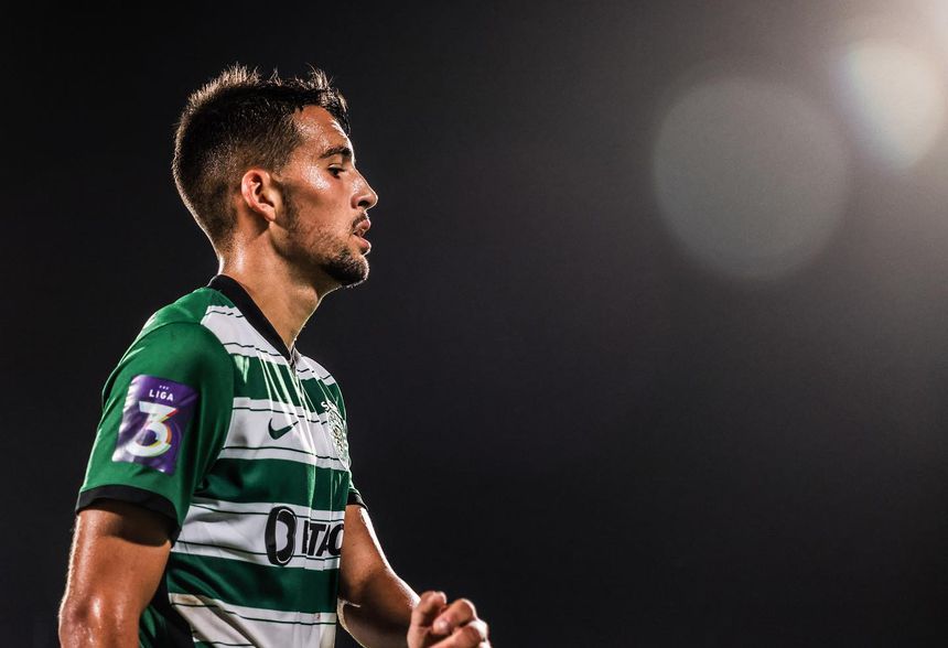 Diogo Abreu ao serviço do Sporting B, em jogo pela Liga 3. (Foto: Sporting Clube de Portugal)
