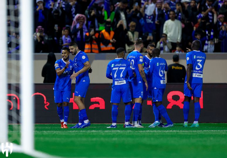 Al Tai - Al Hilal: siga em direto o jogo de Jorge Jesus