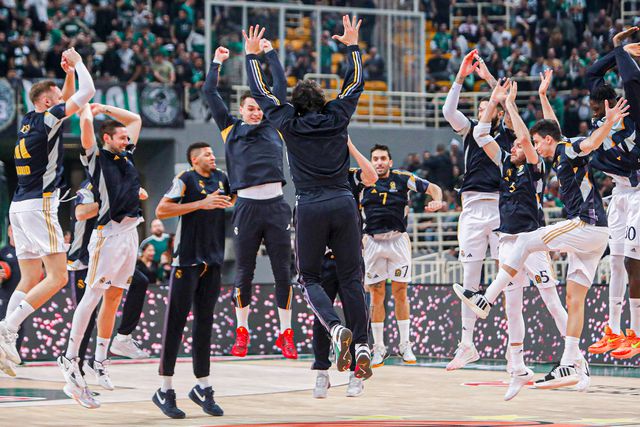 Adeptos temíveis? Jogadores do Real Madrid entram em campo com o «siiiuuu»