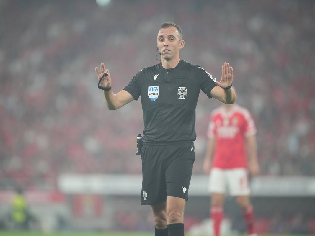Benfica: multa gorda por invasão do adepto no dérbi
