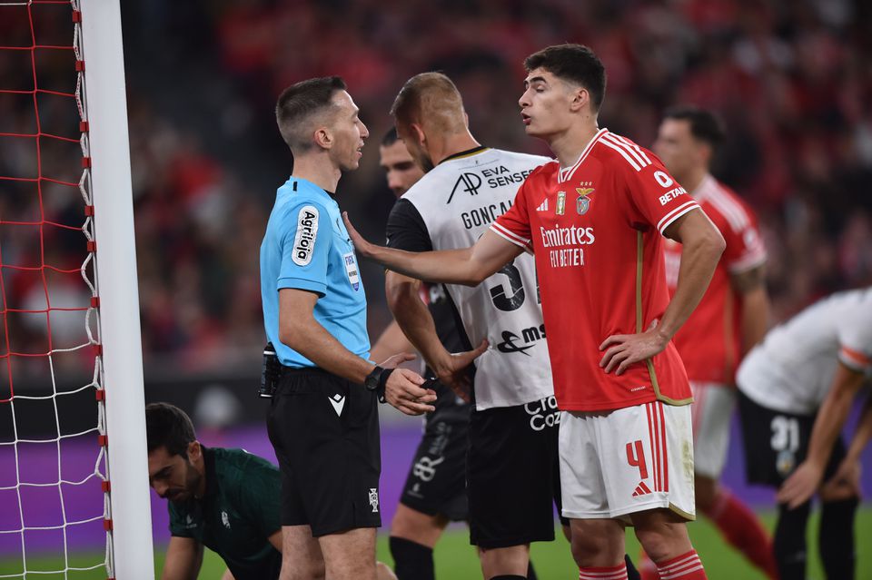 Duarte Gomes analisa a arbitragem do Benfica-Farense