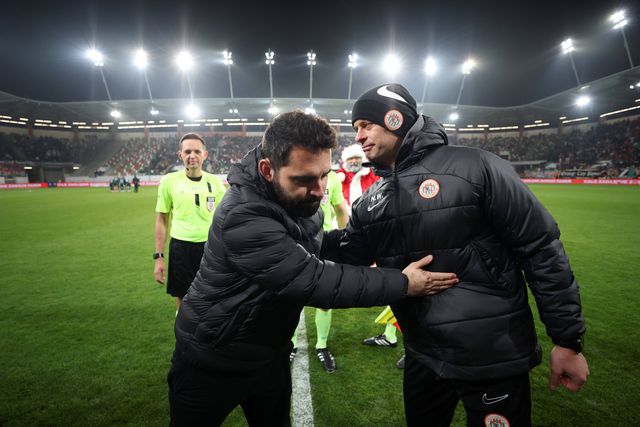 Legia de Gonçalo Feio goleia e sobe ao quarto lugar