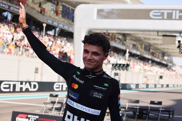 Lando Norris vence em Abu Dhabi e oferece título de construtores à McLaren 26 anos depois