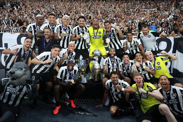 Botafogo anuncia saída de elemento da direção