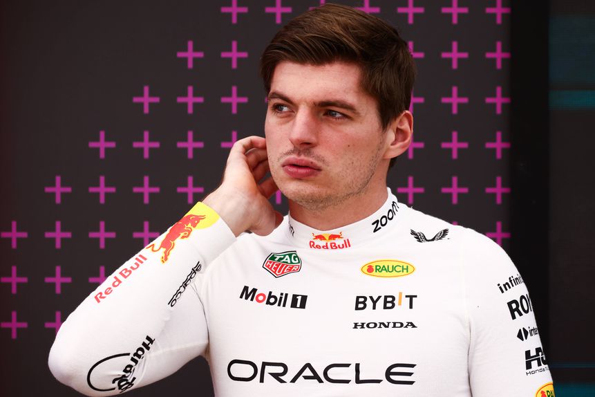 Max Verstappen pensativo