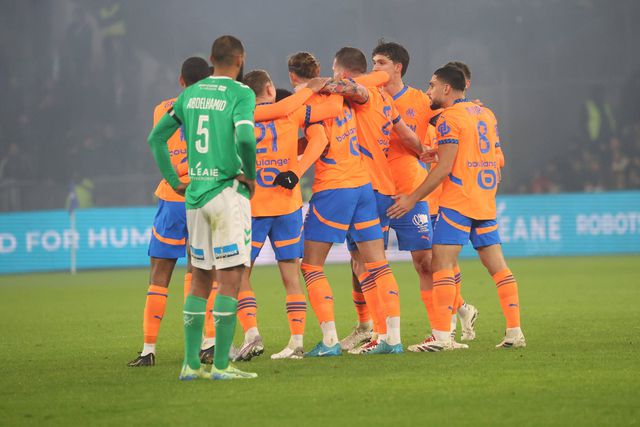 Marselha ganha novamente na Ligue 1 e coloca pressão no PSG