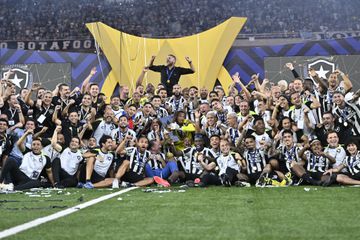 Depois da Libertadores, o Botafogo é campeão do Brasil!