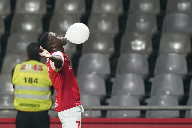 SC Braga: Bruma imune ao nevoeiro e a encher balão... dos recordes