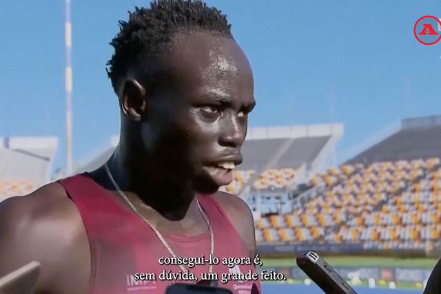 Já lhe chamam «o novo Bolt»... e só tem 16 anos