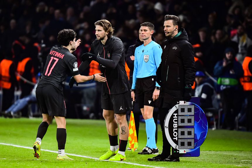 Zabarnyi, central ucraniano do PSG, falhou o duelo com o Rennes, no último sábado