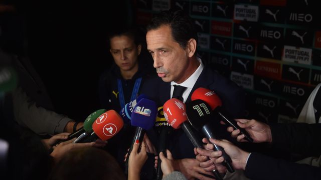 Pedro Proença, presidente da FPF, à chegada da Seleção Nacional feminina de futsal a Lisboa. Foto: Miguel Nunes