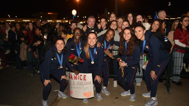 Vice-campeãs mundiais já estão em Portugal