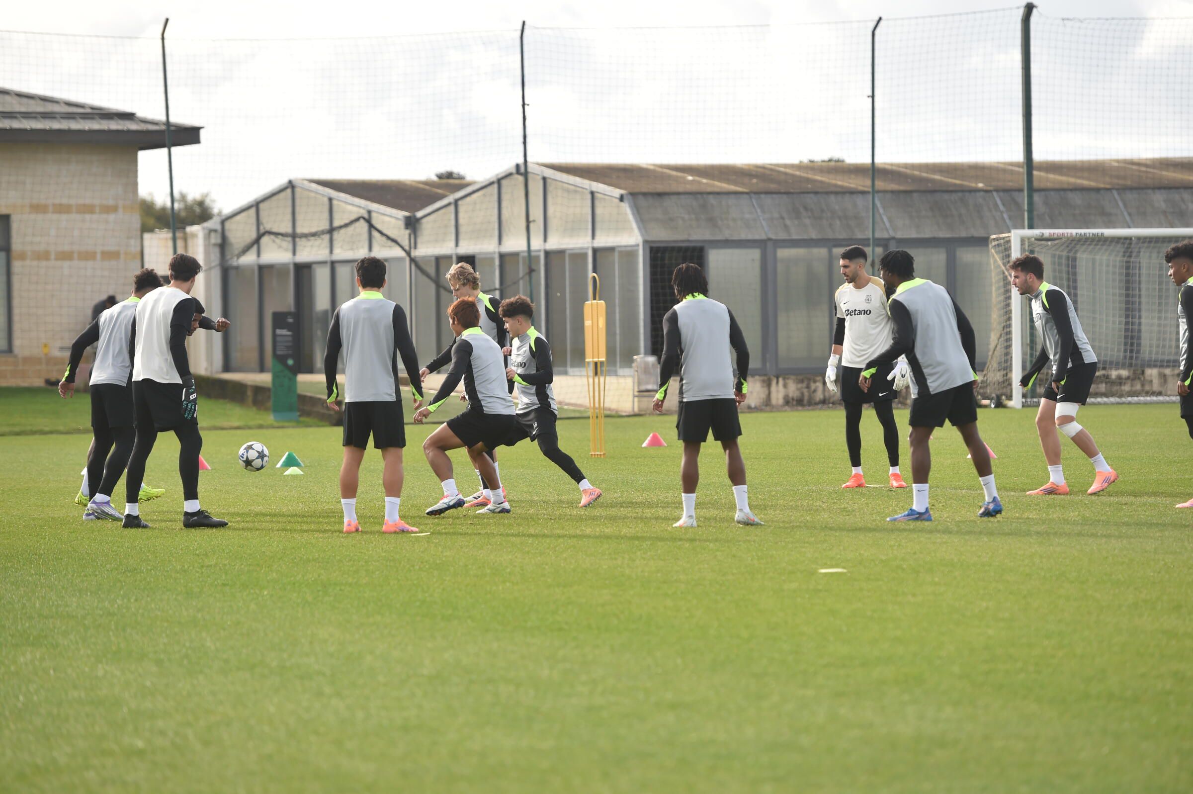 Treino do Sporting antes de defrontar o Bayern - Foto: Miguel Nunes