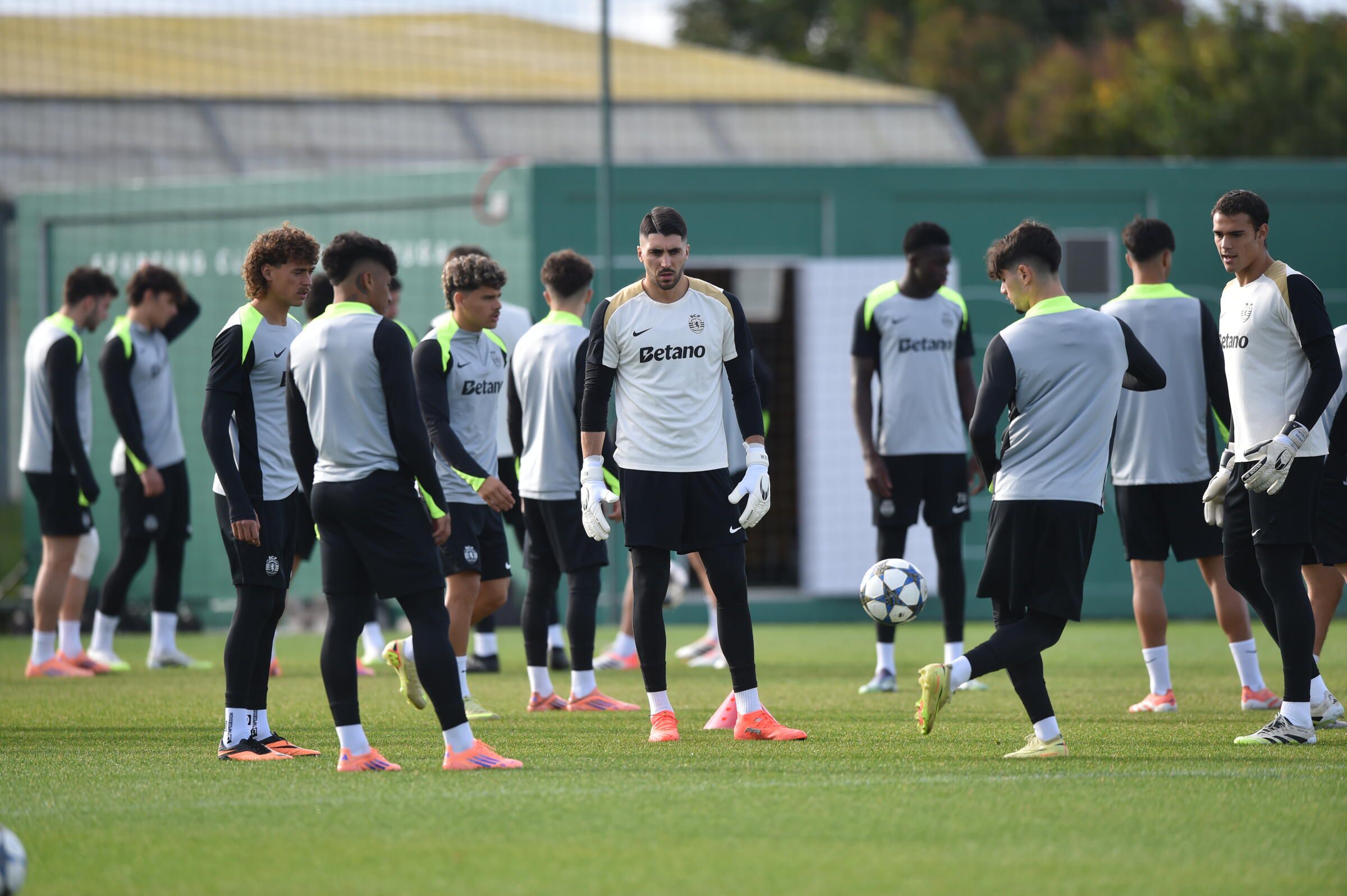 Treino do Sporting antes de defrontar o Bayern - Foto: Miguel Nunes