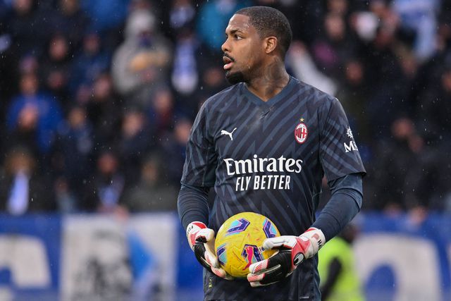 «Sou o melhor guarda-redes do mundo? Não vou dizer que não...»