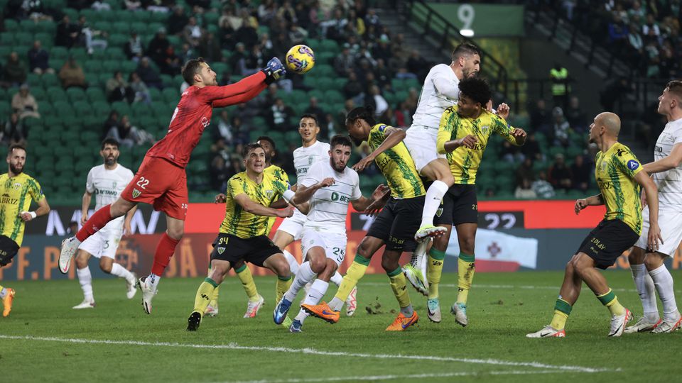 Destaques do Tondela: Pecados de Léo em noite cinzenta