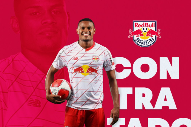 OFICIAL: Pedro Caixinha recebe reforço para a defesa