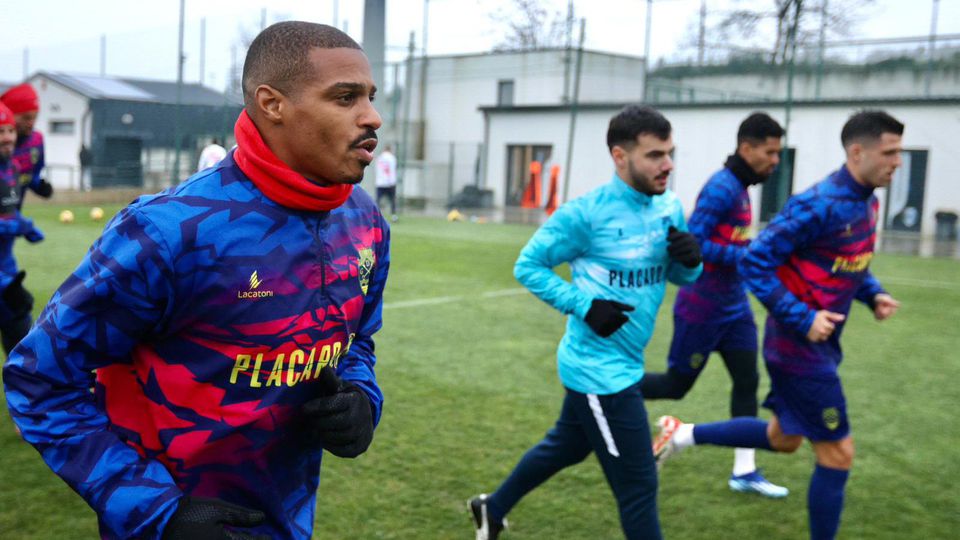 Chaves: arranca a preparação para o Sporting, já com Vasco Fernandes