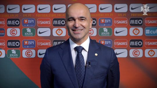 Qual a palavra mais difícil do hino para Roberto Martínez?