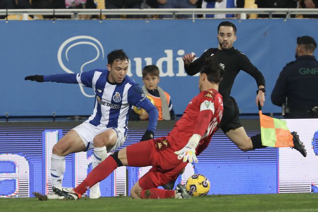 Os destaques do Estoril: Dani Figueira travou goleada maior