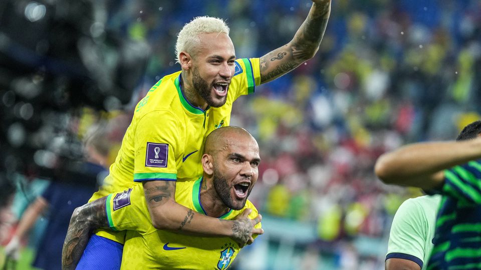 Neymar paga e cede advogado para reduzir pena de Dani Alves