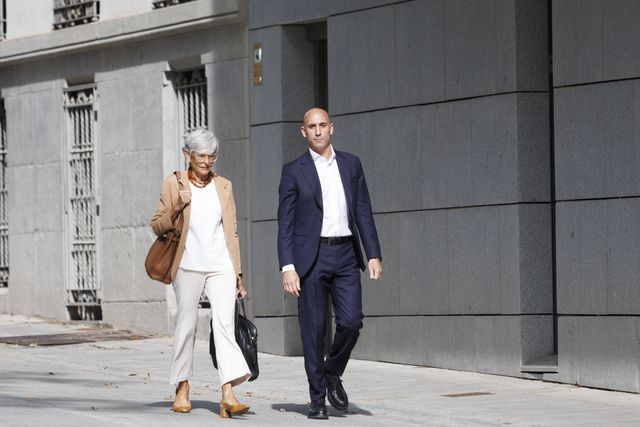 Rubiales: «As mulheres na rua dizem-me que a Hermoso não as representa»