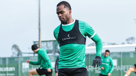 Rio Ave: Nelson Abbey aguarda inscrição na Liga