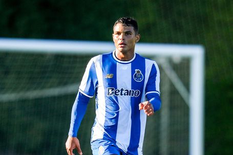 FC Porto: saiba com quem Thiago Silva fez dupla frente ao Farense (com galeria do onze)