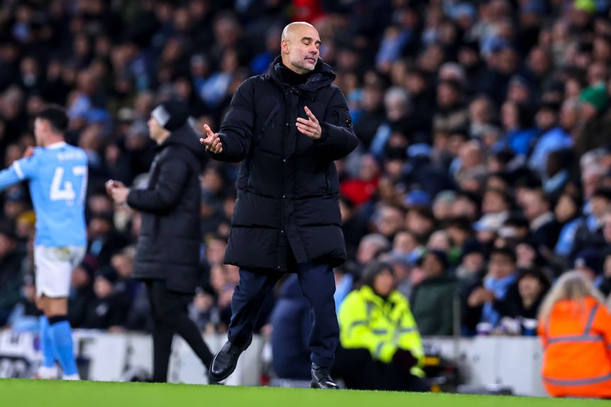 Pep Guardiola, treinador do Manchester City