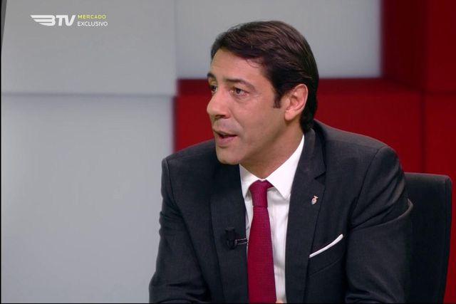 «Aursnes foi o melhor lateral direito do ano»