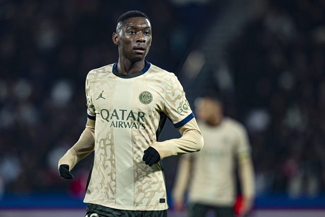 Mercado: internacional francês perto de trocar o PSG pelo Tottenham