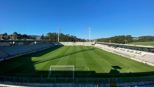 Moreirense-Chaves: cónegos na crista da onda, flavienses em águas turbulentas