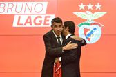 Bruno Lage e Rui Costa na apresentação do treinador do Benfica
