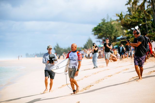 Kelly Slater em Pipeline. Foto WSL/Tony Heff