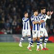 Jogadores da Real Sociedad festejam vitória