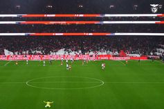 Benfica mostra a 'arte' de Anísio Cabral e há reações imperdíveis