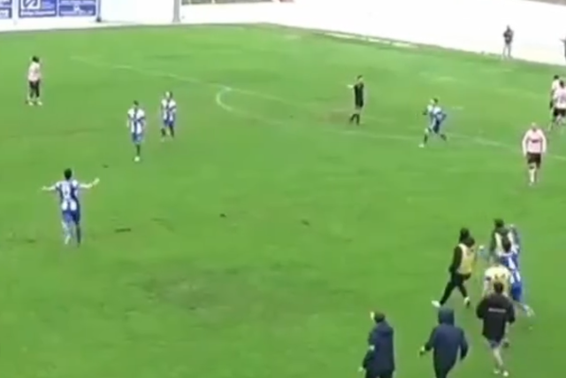 Festejos do golo de Mário Borges pelo Alpendorada