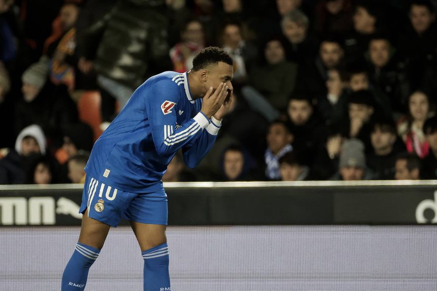 Kylian Mbappé marcou no triunfo do Real Madrid mas o seu protagonismo não ficou por aí