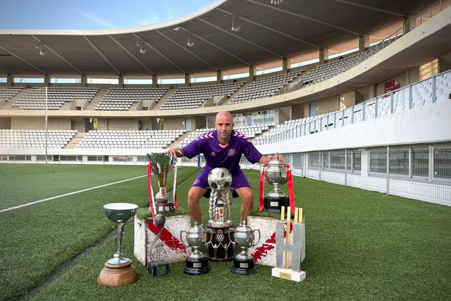 Cristian Gómez deixou comando do L’Hospitalet - Foto: Cristian Gómez/X