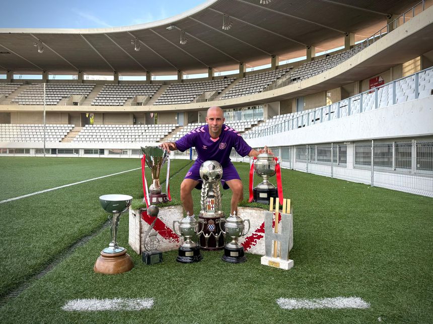 Cristian Gómez deixou comando do L’Hospitalet - Foto: Cristian Gómez/X