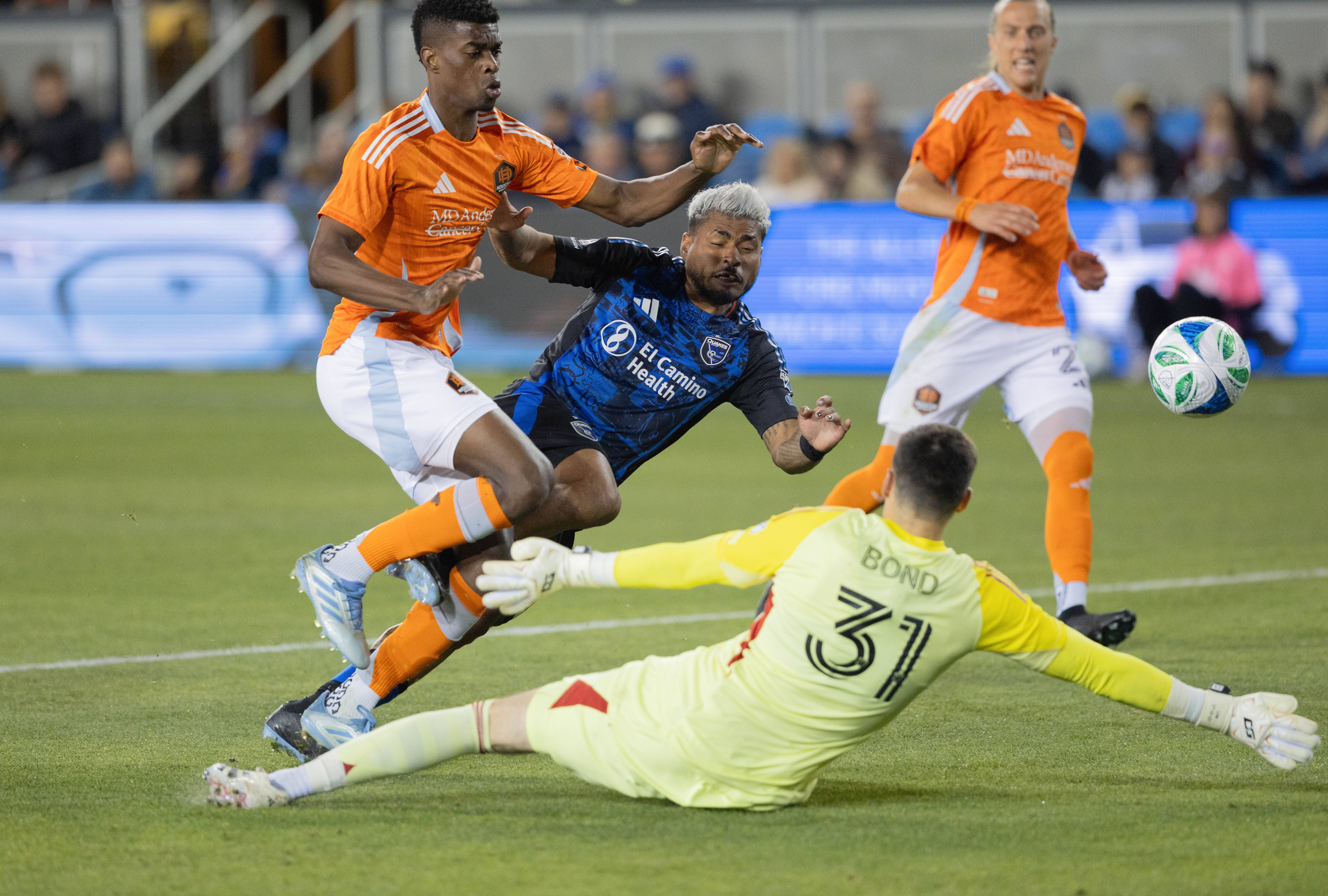Na MLS em 2005 o San Jose Earthquakes mudou-se para Houston e transformou-se no Dynamo, sagrando-se bicampeão em 2006 e 2007. Mas o San Jose Easthquakes foi refundado em 2007 (IMAGO)