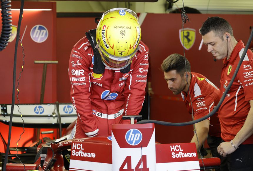 Lewis Hamilton com a Ferrari no México