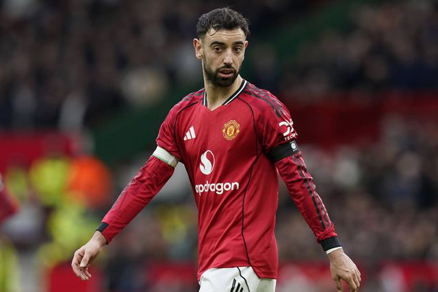 Lendas do futebol inglês elogiam: «Bruno Fernandes foi outra vez fantástico»